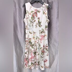 Julian Taylor Floral Print Dress With Keyhole Detail